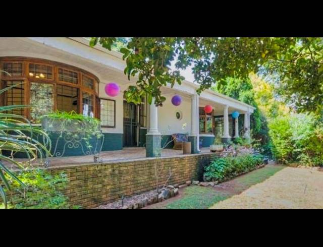 3 BEDROOM HOUSE FOR SALE IN BEZUIDENHOUT VALLEY